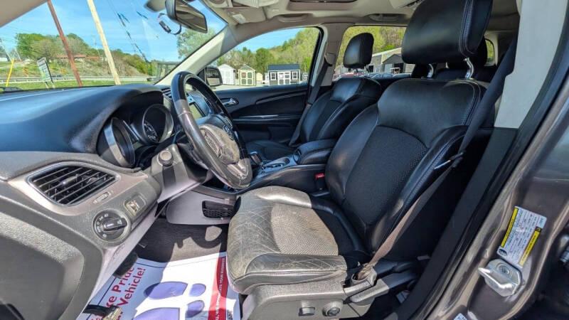 2020 Dodge Journey Crossroad