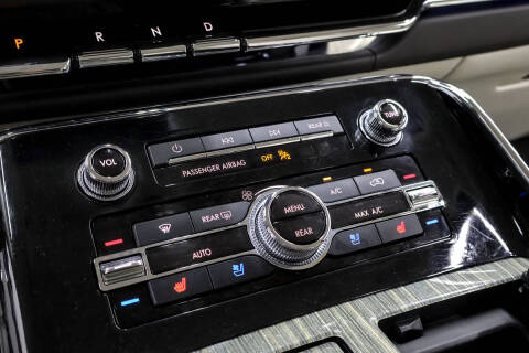 2020 Lincoln Navigator L Black Label