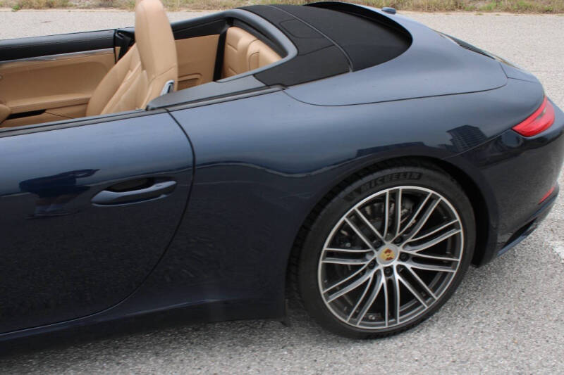 2018 Porsche 911 Carrera