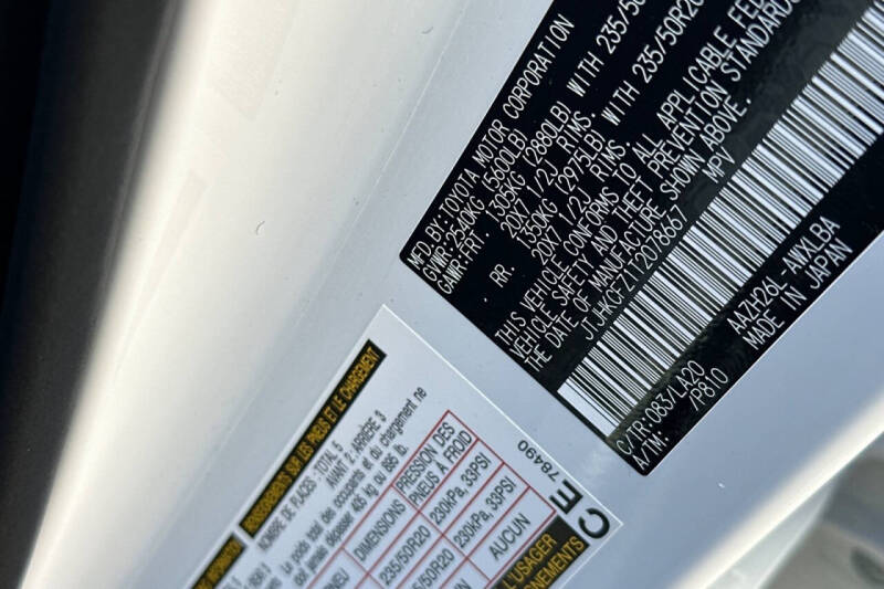 2026 Lexus NX 450h+ Luxury