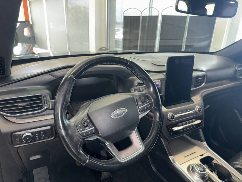 2020 Ford Explorer Platinum