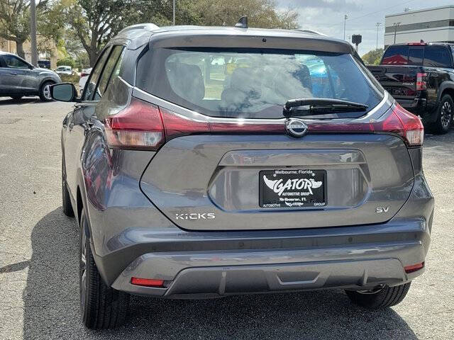 2023 Nissan Kicks SV
