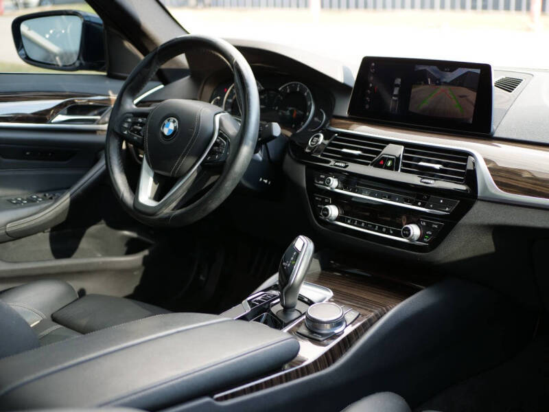 2019 BMW 5 Series 540i