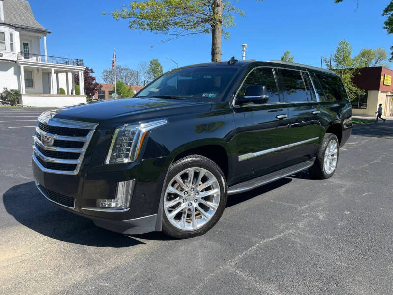 2018 Cadillac Escalade ESV Luxury