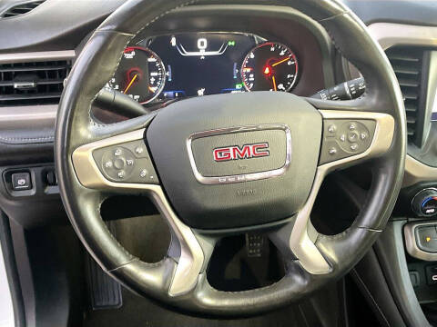2022 GMC Acadia Denali