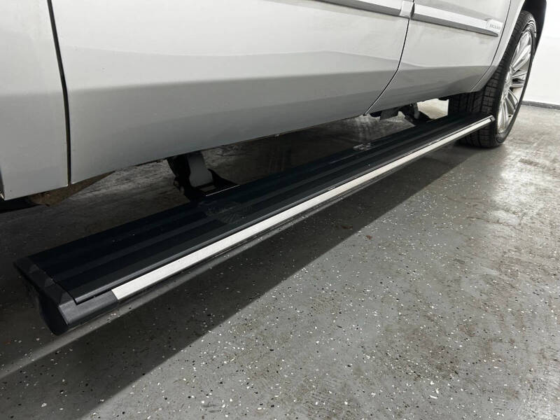 2017 Cadillac Escalade ESV Platinum