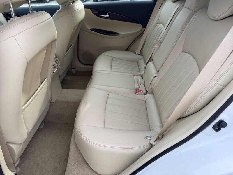 2017 INFINITI QX50 Base - Photo 16