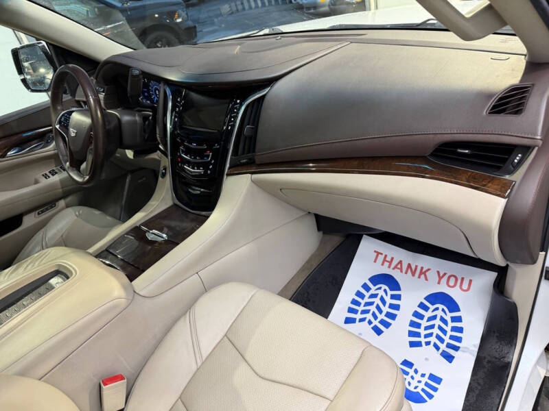 2016 Cadillac Escalade Premium Collection