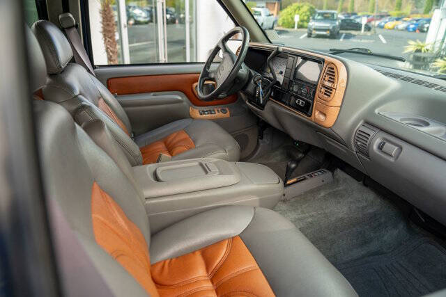 1995 Chevrolet Tahoe 11