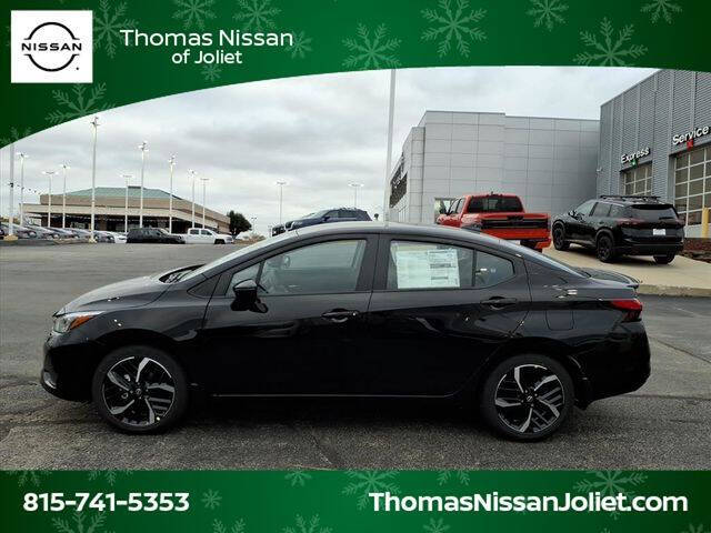 2025 Nissan Versa SR