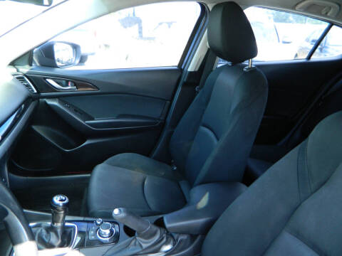 2015 Mazda MAZDA3 i Sport