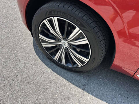 2023 Volvo XC60 B5 Plus Bright Theme