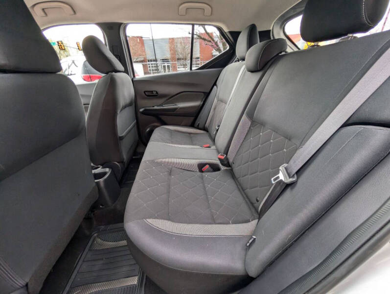 2020 Nissan Kicks S