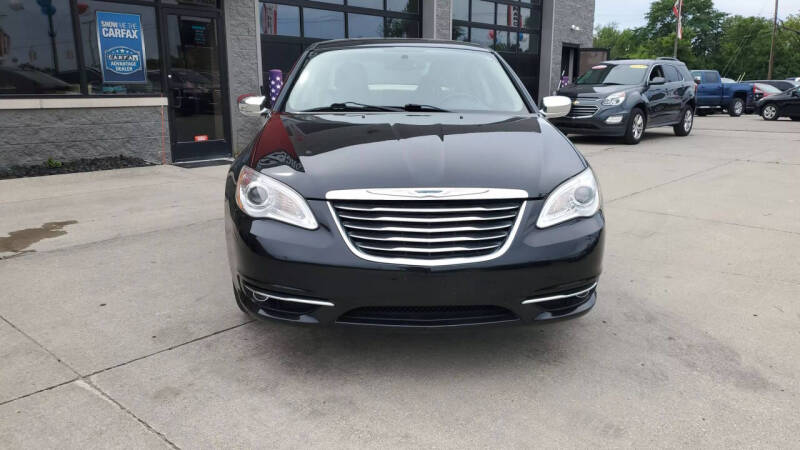 2011 Chrysler 200 Limited