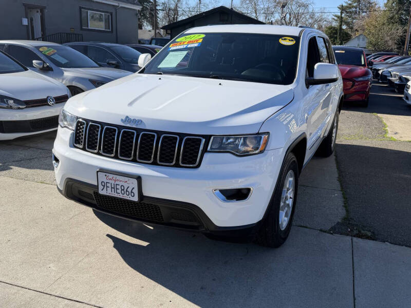 2017 Jeep Grand Cherokee Laredo