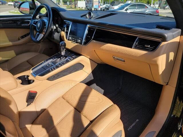 2017 Porsche Macan S