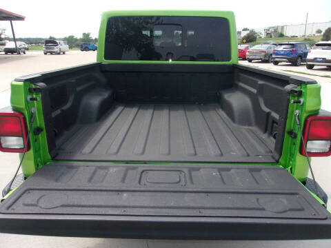 2025 Jeep Gladiator High Tide