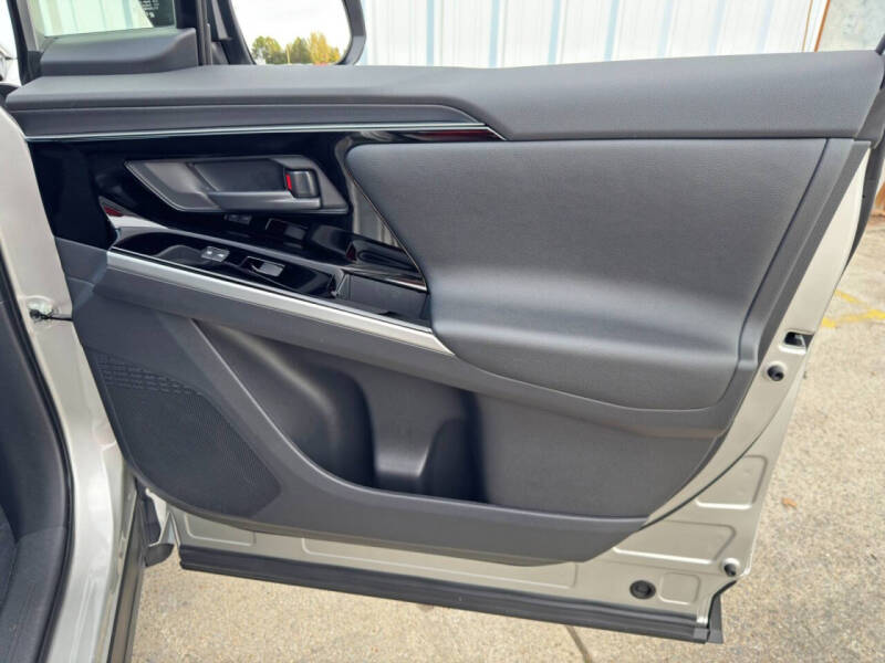 2024 Toyota bZ4X XLE