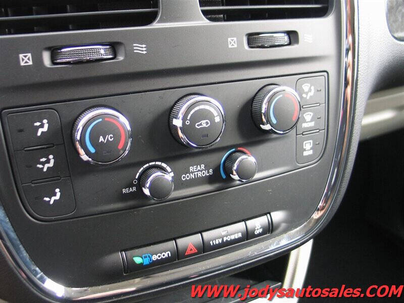 2017 Dodge Grand Caravan SE