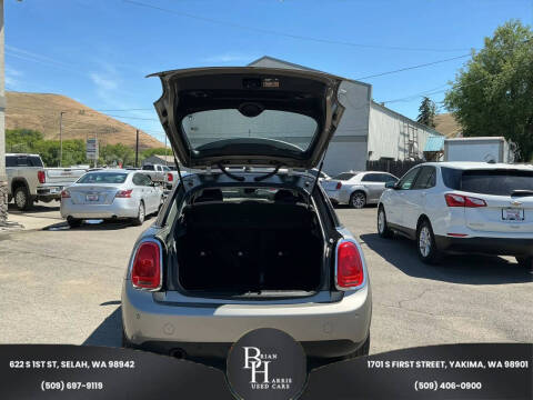 2017 MINI Hardtop 4 Door Cooper