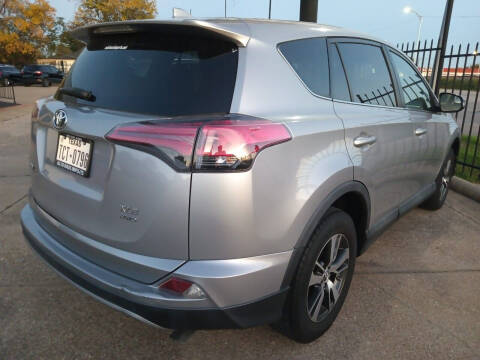 2018 Toyota RAV4 for sale at Auto Haus Imports in Grand Prairie TX
