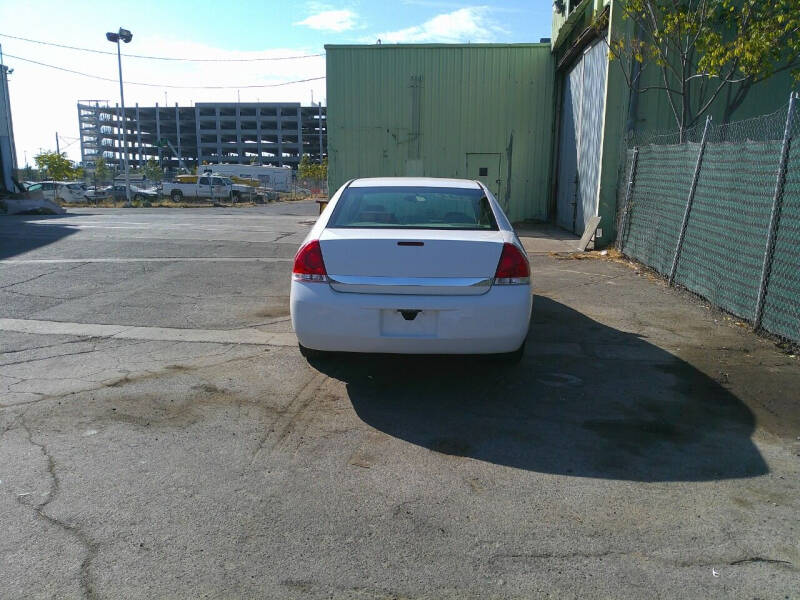 2007 Chevrolet Impala LS photo 4