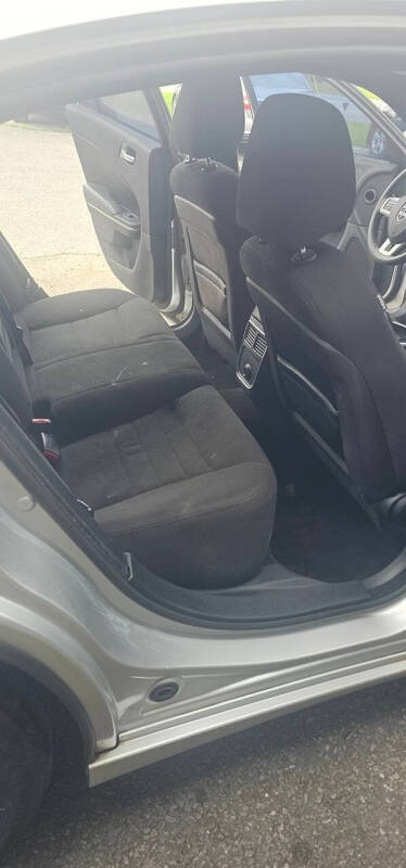 2012 Dodge Charger SE