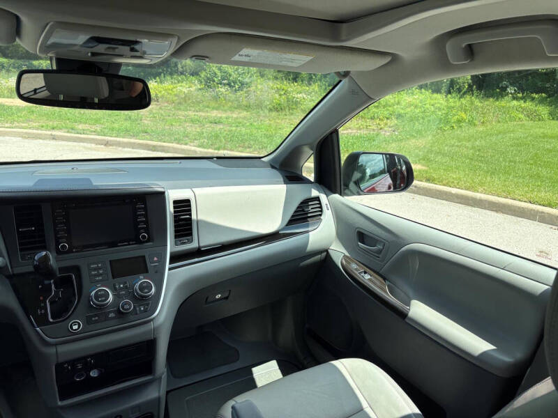 2020 Toyota Sienna