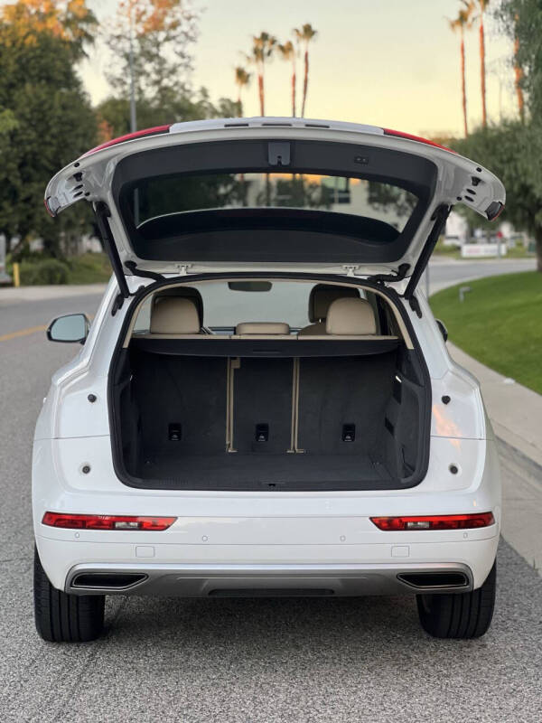 2018 Audi Q5 2.0T quattro Premium Plus