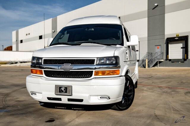 2023 Chevrolet Express 2500