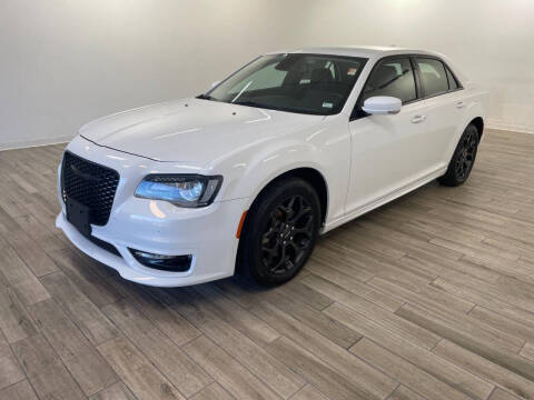 2022 Chrysler 300 for sale at Juan Autos y mas in O'Fallon MO