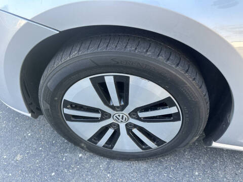 2015 Volkswagen e-Golf SEL Premium