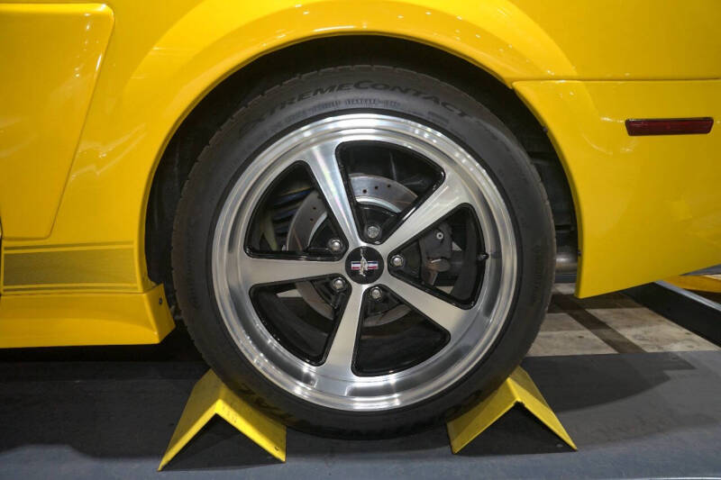 2004 Ford Mustang Mach 1 Premium