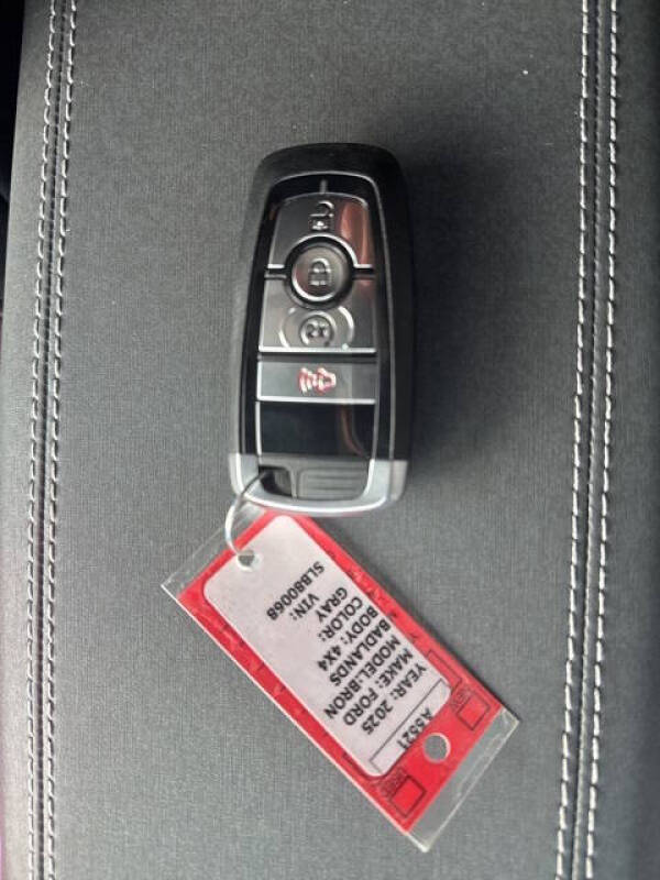 2025 Ford Bronco Badlands