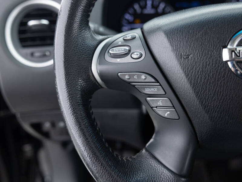 2013 Nissan Pathfinder Platinum