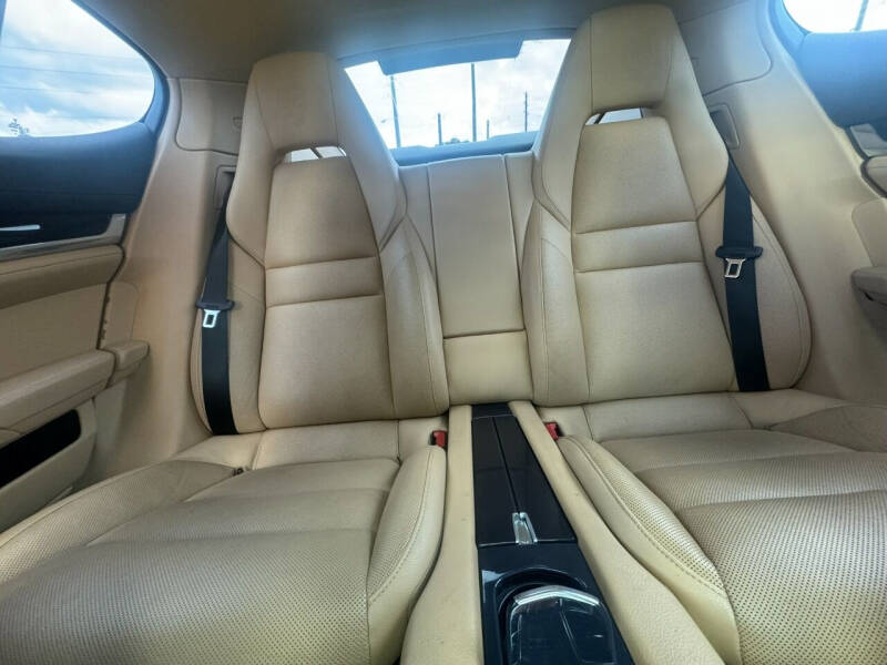 2013 Porsche Panamera