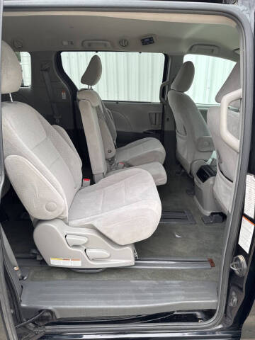 2016 Toyota Sienna