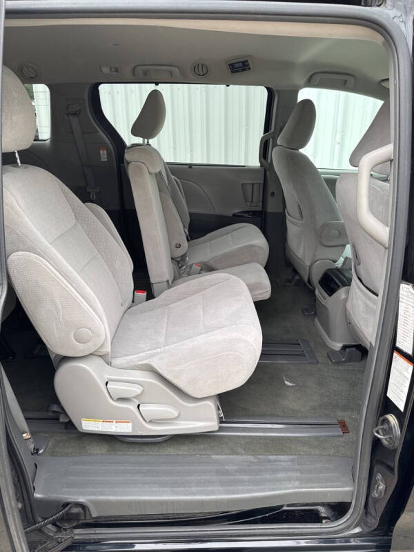 2016 Toyota Sienna