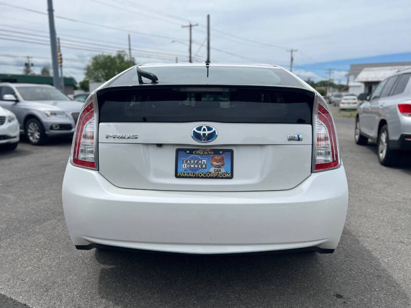 2015 Toyota Prius Three