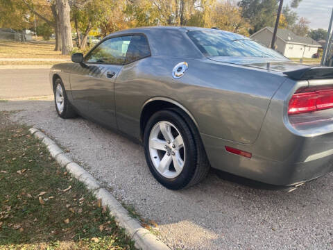 2011 Dodge Challenger SE
