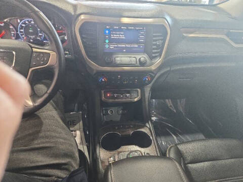 2022 GMC Acadia Denali