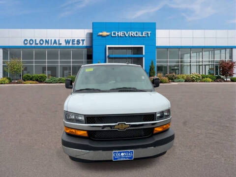 2025 Chevrolet Express 2500