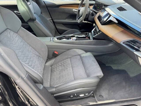 2022 Audi RS e-tron GT quattro