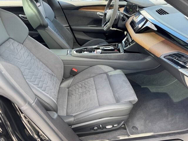 2022 Audi RS e-tron GT quattro