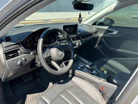 2018 Audi A4 2.0T quattro Prestige