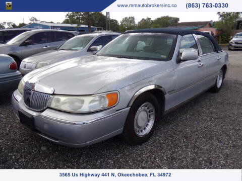 2001 Lincoln Town Car for sale at M & M AUTO BROKERS INC in Okeechobee FL