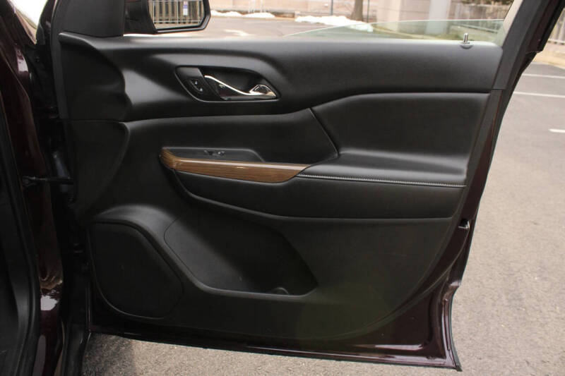 2017 GMC Acadia SLE-2