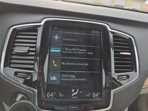 2021 Volvo XC90 T6 Momentum 7-Passenger