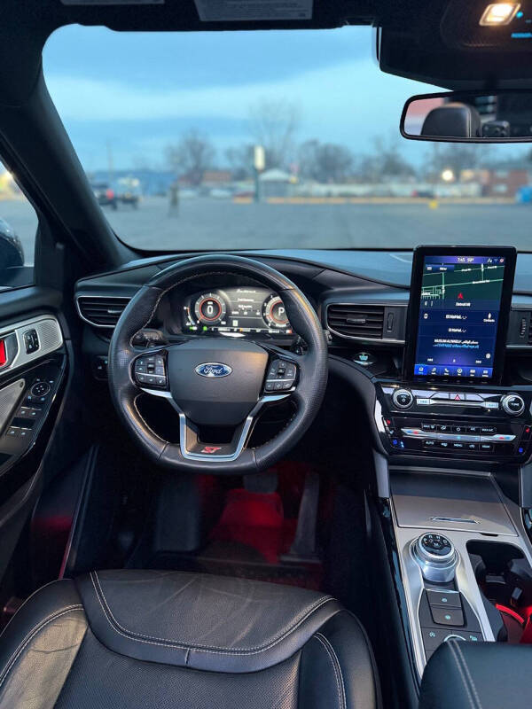 2021 Ford Explorer ST