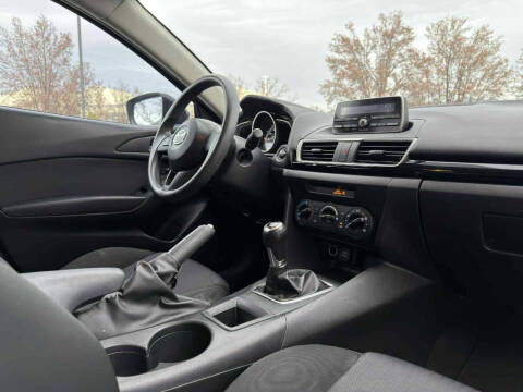 2014 Mazda MAZDA3 i SV